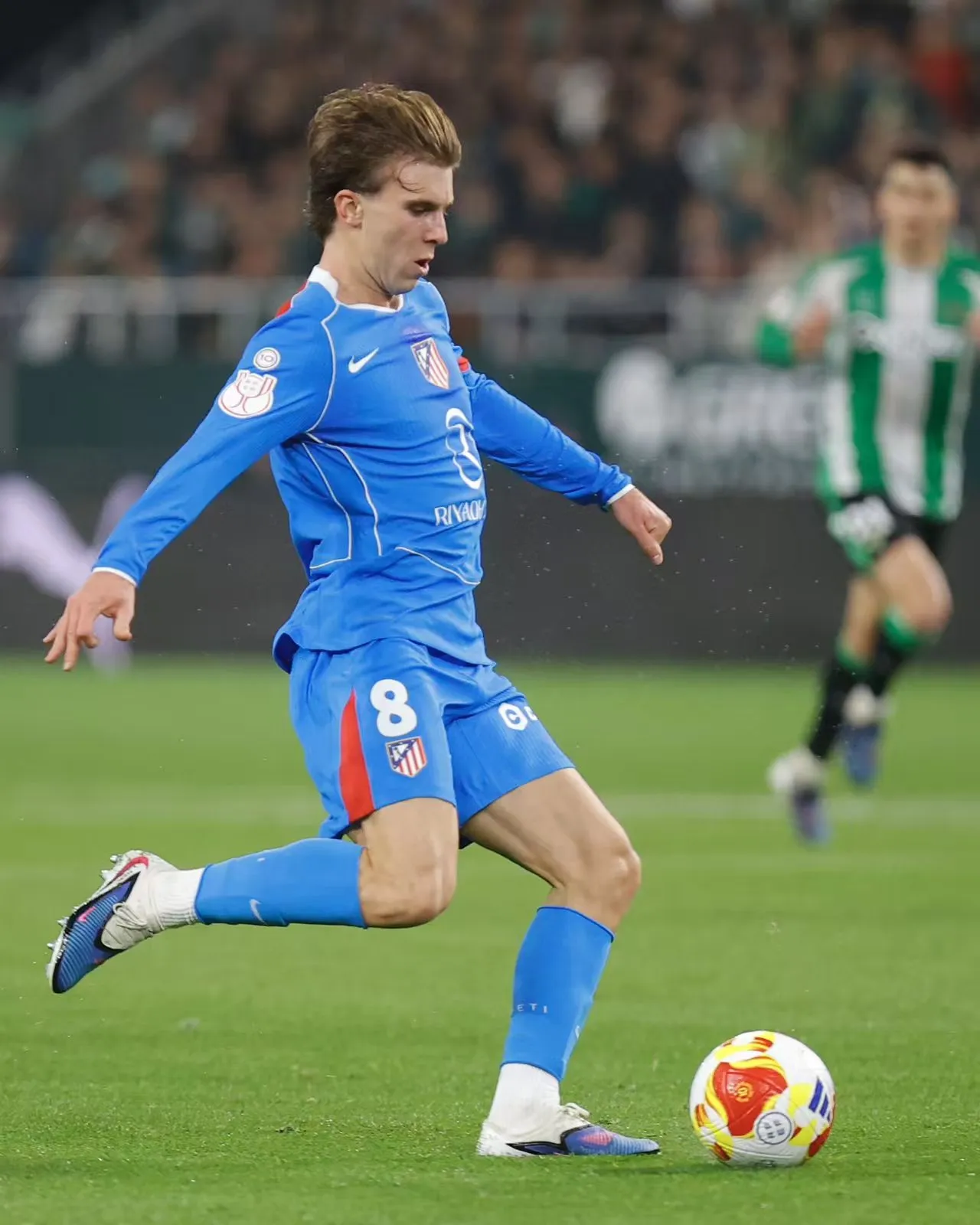 天天盈球 官网-马竞官方：巴里奥斯右大腿肌肉拉伤