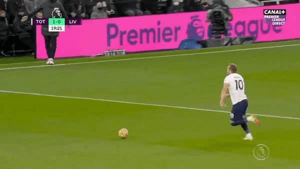 1640357751744061711.gif 23.gif