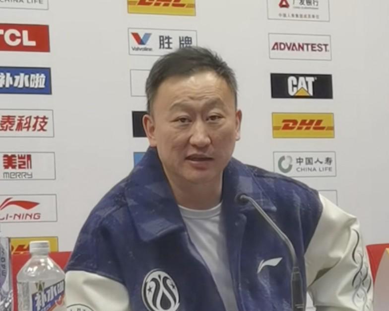 天天盈球足球比分-刘维伟谈威瑟斯庞:输球我可以担责,但他总闹情绪实在让我太累
